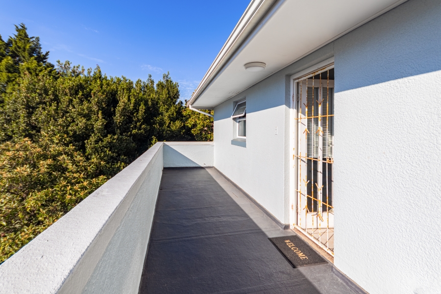 1 Bedroom Property for Sale in Kenilworth Western Cape